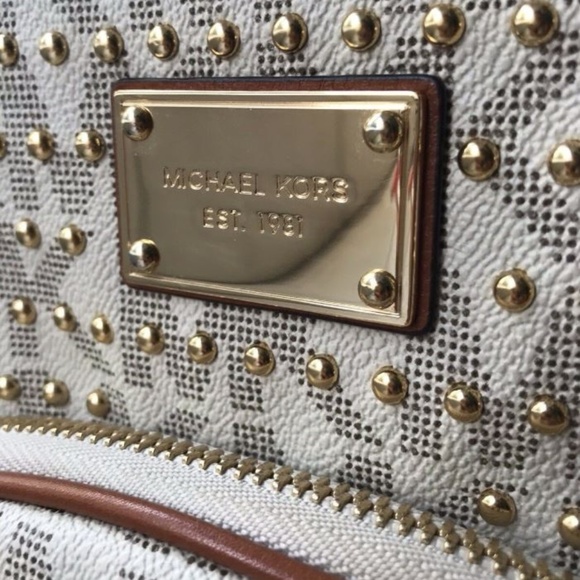 MK Michael Kors Monogram Gold Stud White Backpack main image 7